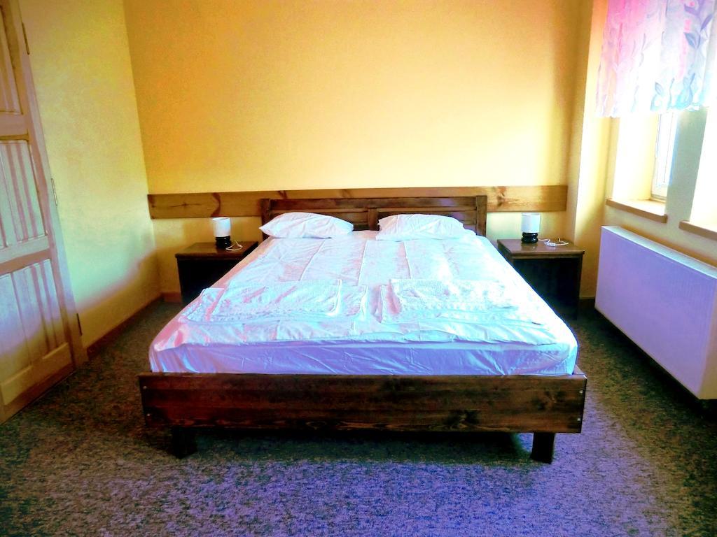 Iskra Bed & Breakfast เอากุสตูฟ ห้อง รูปภาพ